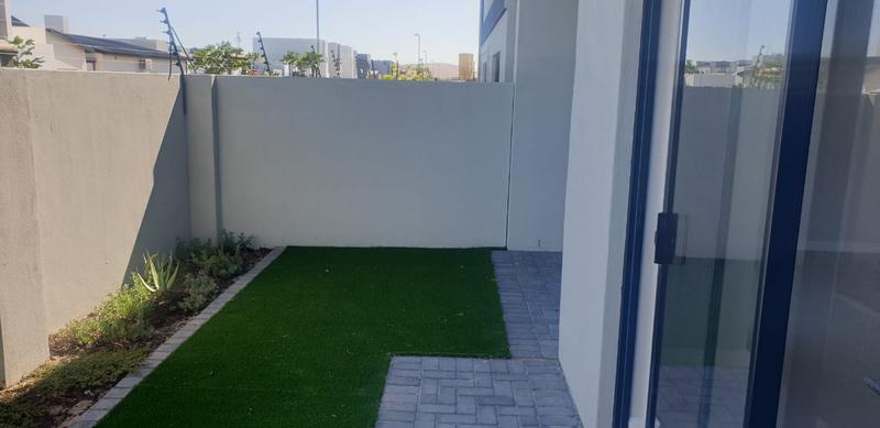 To Let 3 Bedroom Property for Rent in Sandown Western Cape